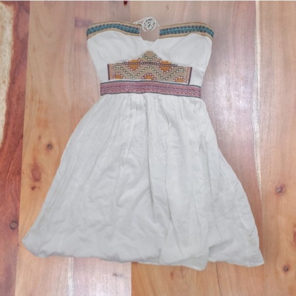 Vintage Boho Resort Strapless Peep Hole Dress - Picture 6 of 11